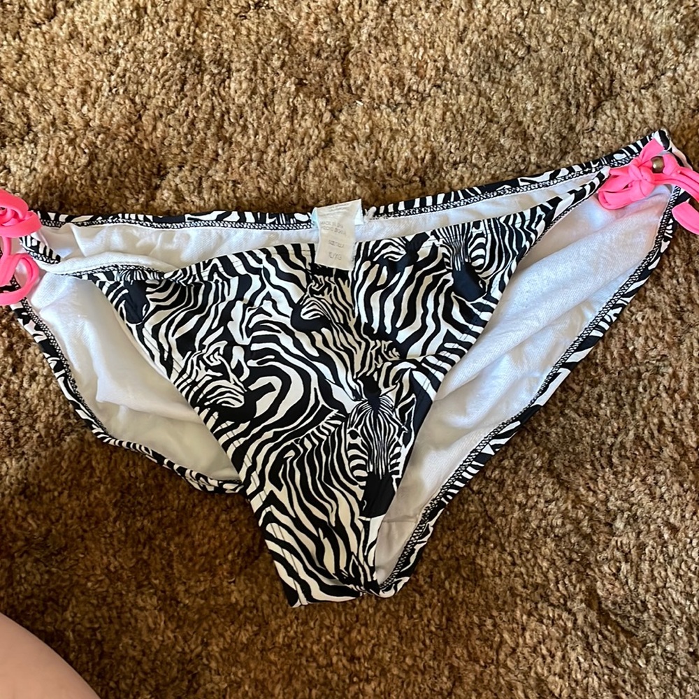 Swimsuit bottom
